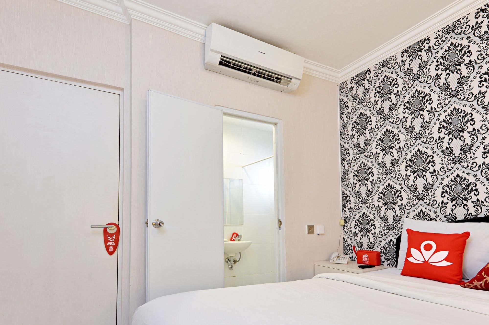 Zen Rooms Basic Tangerang Aeropolis Exterior foto